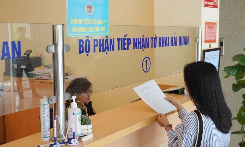 Thủ tục hải quan là gì? Thông tin chi tiết về thủ tục hải quan