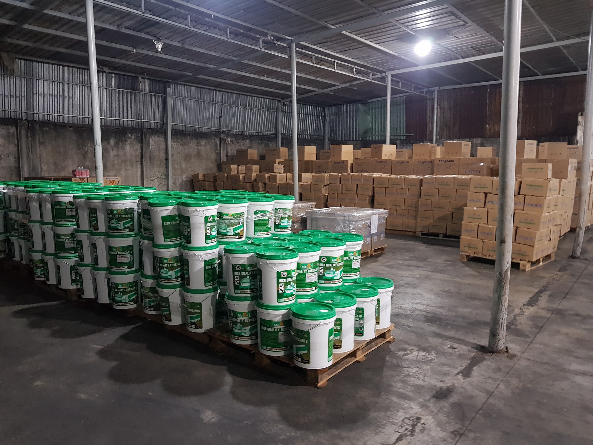 Hình Ảnh Bốc Xếp Hàng Hóa 247