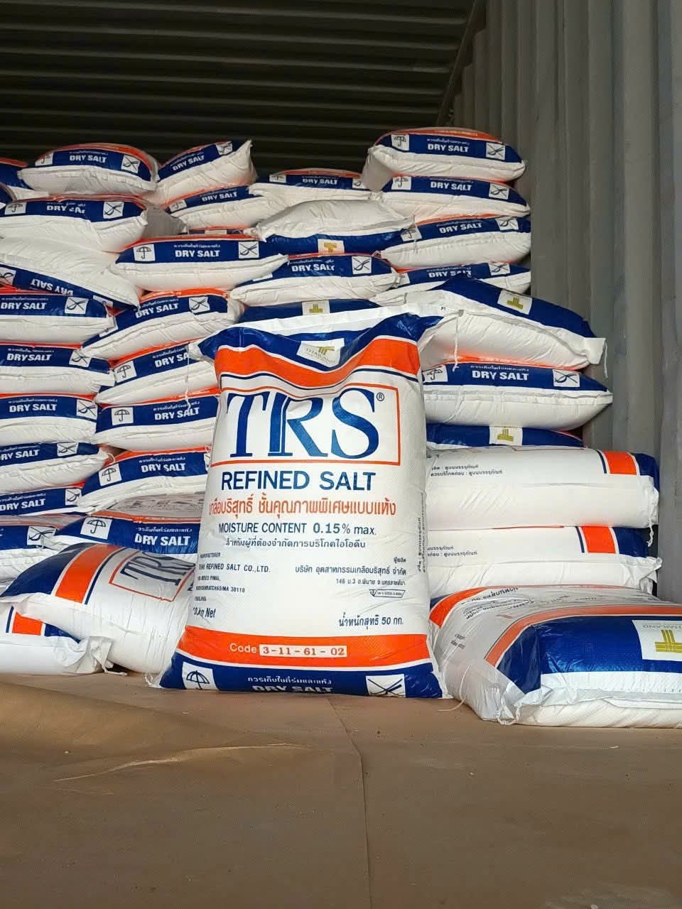 Hình ảnh bốc xếp hàng hóa 247