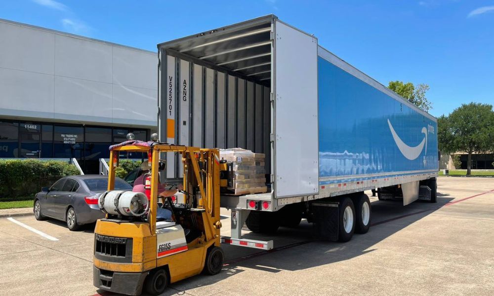 Thành Tín 247 giao hàng đảm bảo tối ưu thời gian