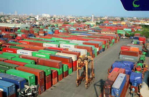 Kho bãi chứa hàng