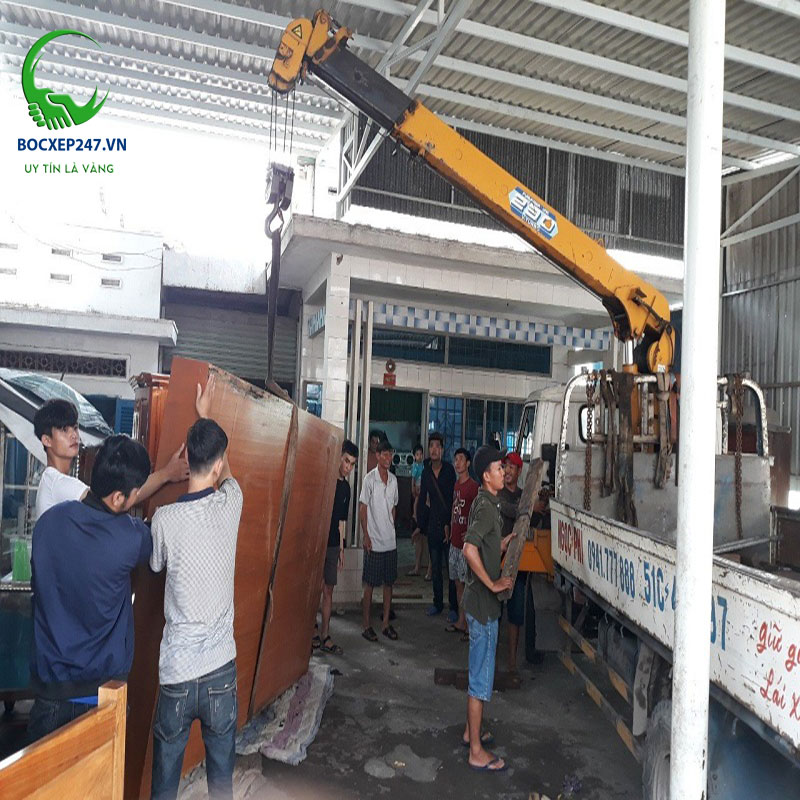 Cách bốc dỡ hàng hóa cồng kềnh đúng cách đảm bảo an toàn