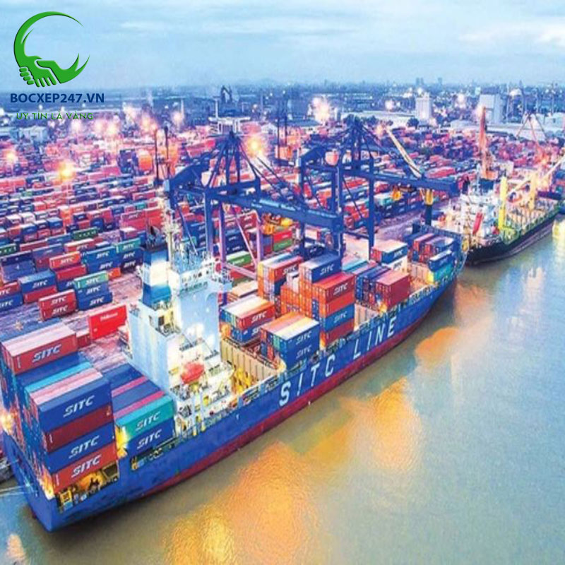 Port Charge là phí gì? Tìm hiểu chi tiết các loại phí trong xuất nhập khẩu